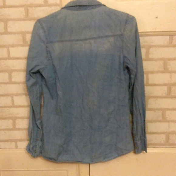 Maurices women's size small long sleeved button up shirt (J4) - Picture 4 of 4